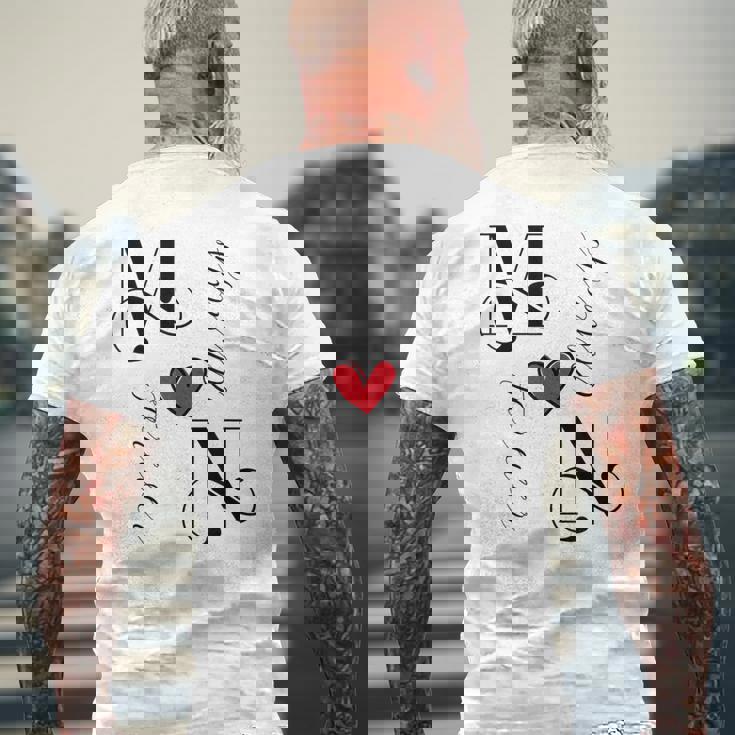 M & N カップル イニシャル 結婚式 記念日 新築祝い メンズTシャツ バックプリント 高齢者への贈り物