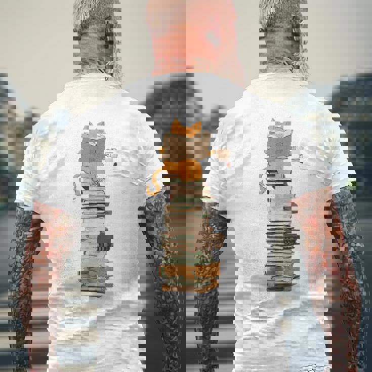 かわいい猫、本好きの猫 メンズTシャツ バックプリント 高齢者への贈り物