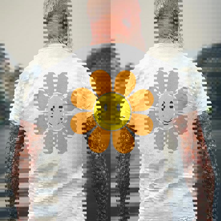 オレンジ70年代レトロファンキーフラワー、イエロースマイルフェイス メンズTシャツ バックプリント 高齢者への贈り物