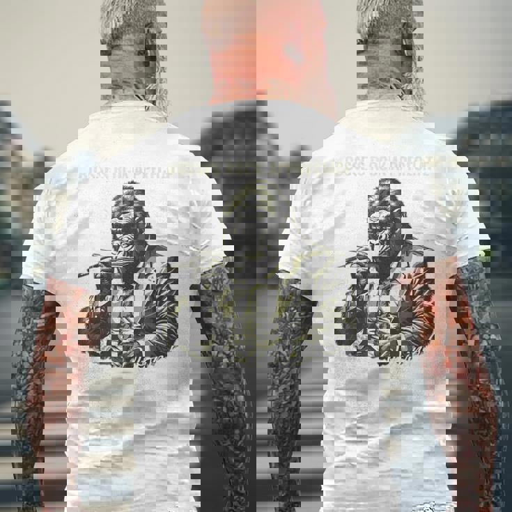 ボスゴリラ ビジネスユーモア アルファなリーダー メンズTシャツ バックプリント 高齢者への贈り物