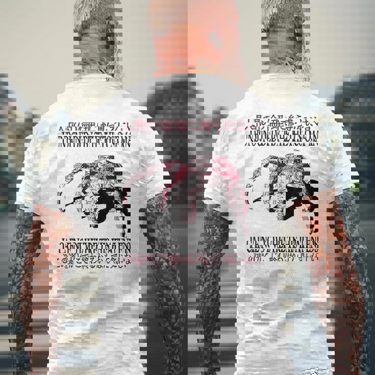 人間の倫理に縛られない 日本蟹 メンズTシャツ バックプリント 高齢者への贈り物