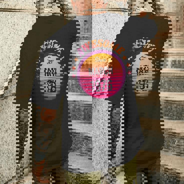 1976年3月から素晴らしい誕生日1976年3月ヴィンテージ。 メンズTシャツ バックプリント 彼への贈り物