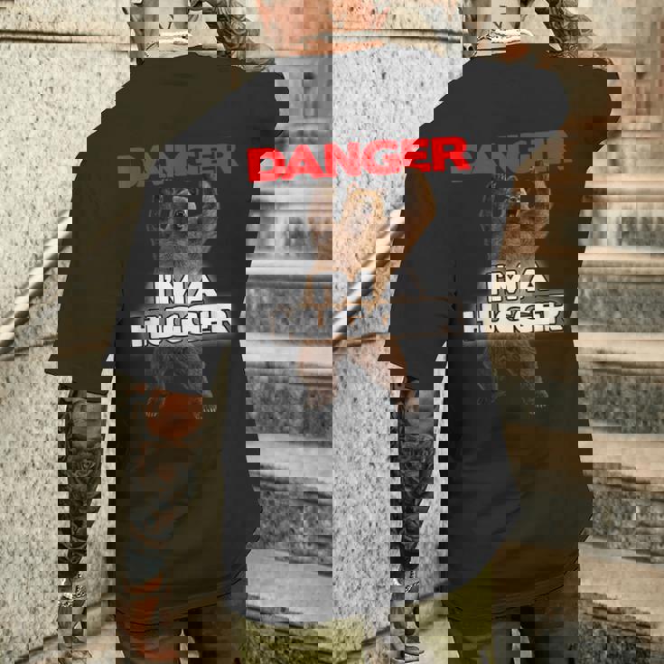 Danger I'm A Big Hugger 面白い危険な熊のハギング メンズTシャツ バックプリント 彼への贈り物