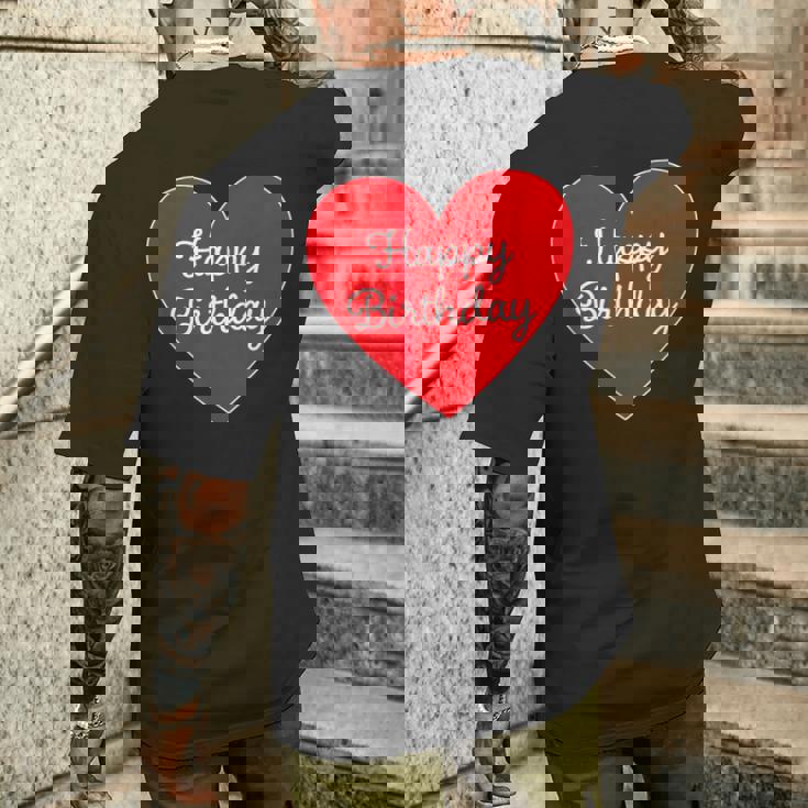 Happy Birthday ハッピーバースデー（お誕生日）ビッグハート サプライズイベント かわいい文字 デザイン メンズTシャツ バックプリント 彼への贈り物