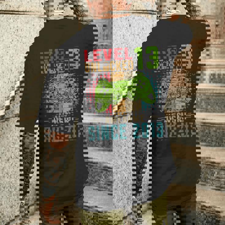 Level 13 Unlocked Birthday 13 Year Old 13Th Birthday メンズTシャツ バックプリント 彼への贈り物