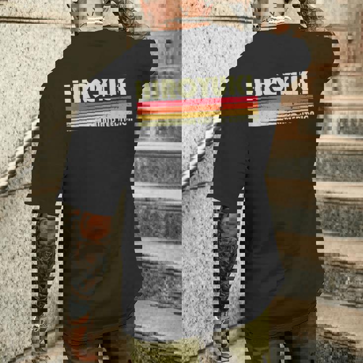 【ヒロユキ】名前 名字 家族お揃い ギャグ ネタ ウケ狙い 贈り物 ギフト 面白い おもしろ メンズTシャツ バックプリント 彼への贈り物