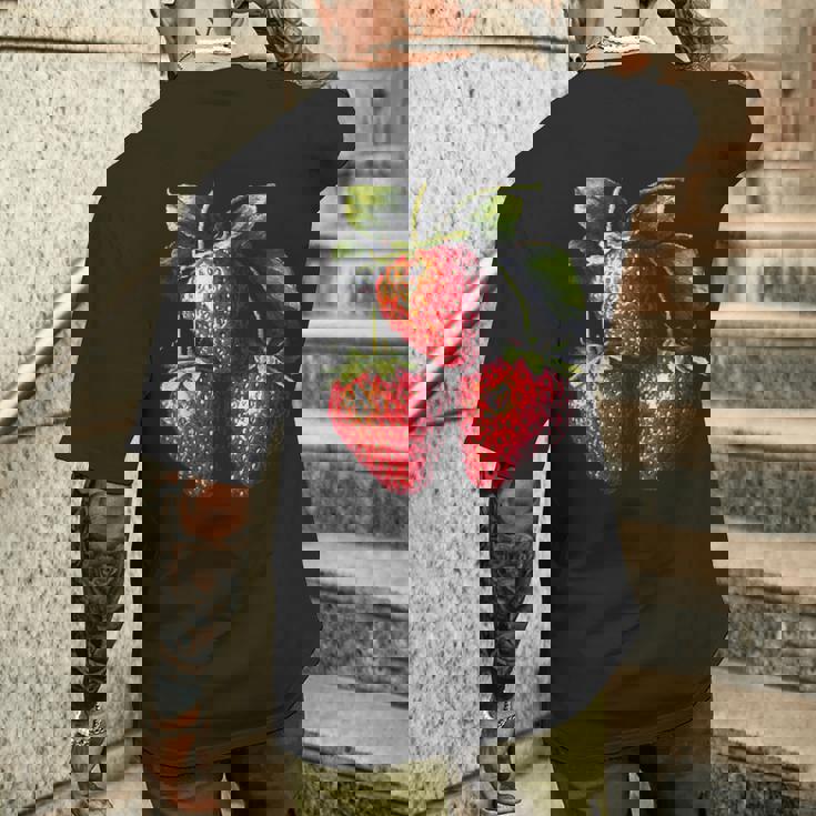 いちご フルーツモチーフ カラフル イラスト イチゴ メンズTシャツ バックプリント 彼への贈り物