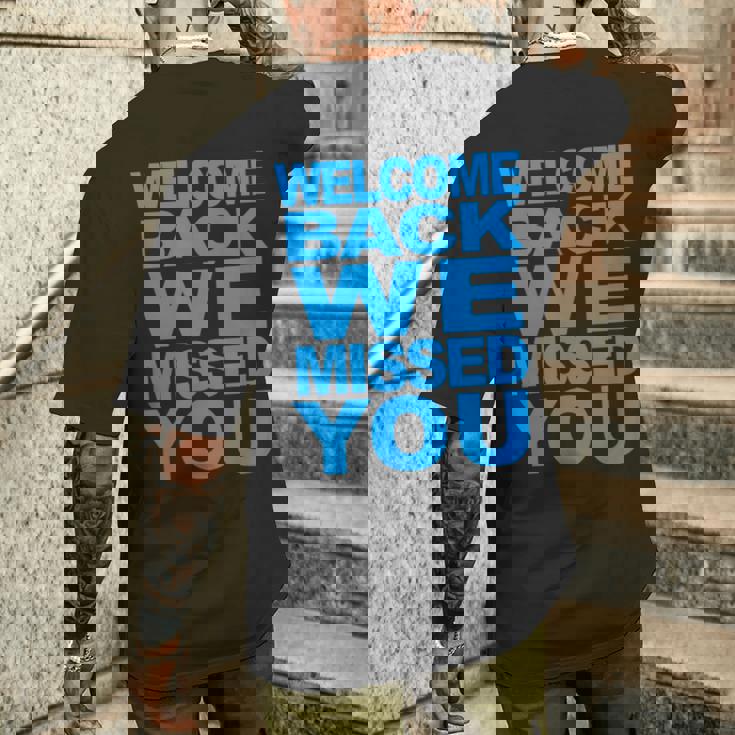 おかえりなさい、会いたかった。再開へようこそ メンズTシャツ バックプリント 彼への贈り物