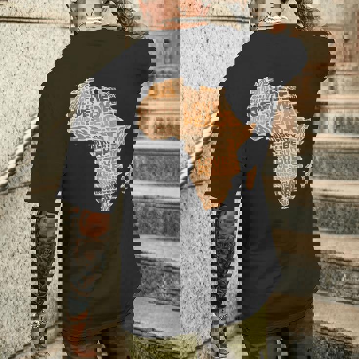 アフリカの平等パターン メラニン 肌色 アフリカ地図 メンズTシャツ バックプリント 彼への贈り物