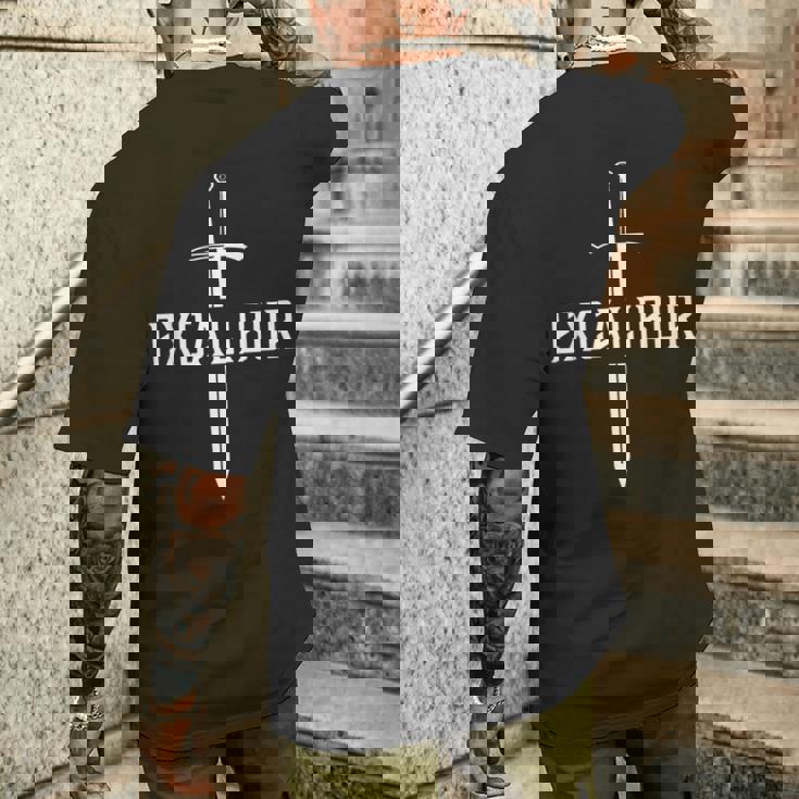 エクスカリバー アーサー王の石の中の伝説の剣 メンズTシャツ バックプリント 彼への贈り物