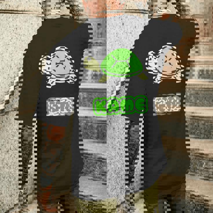 カメさん 亀《Kame》ミドリガメ【どうぶつフレンズ】水族館 ゆるくて かわいい キャラクター イラスト メンズTシャツ バックプリント 彼への贈り物
