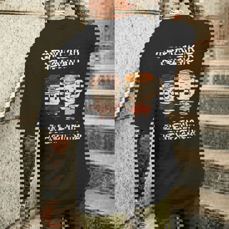 カワイイカプチーノ アサシーノ バレリーナ イタリアン ブレイン ミーム メンズTシャツ バックプリント 彼への贈り物