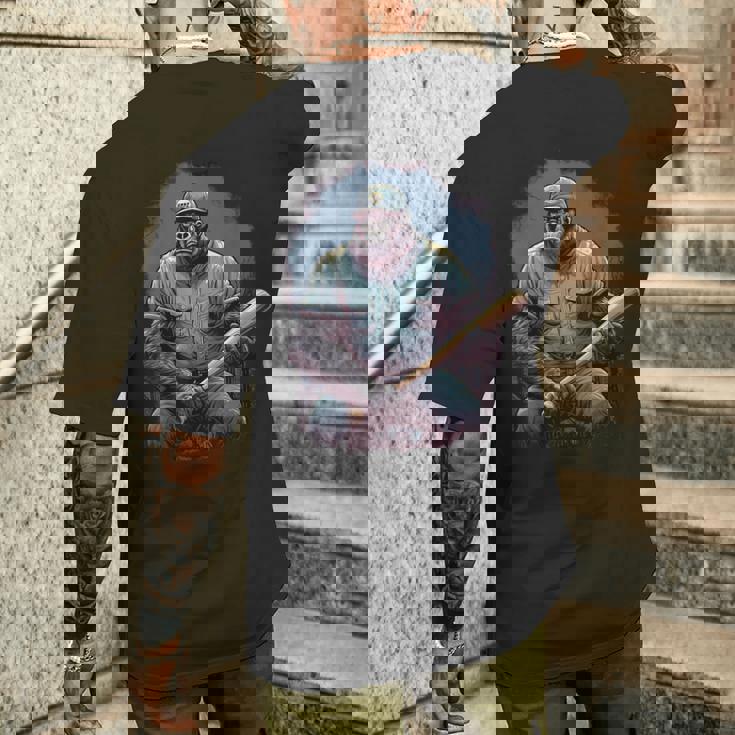 ゴリラ遊び 野球 おもしろい ゴリラ 野球選手 メンズTシャツ バックプリント 彼への贈り物