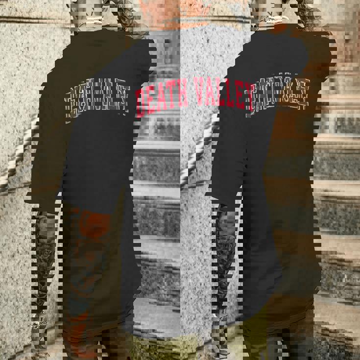 デスバレー国立公園 ビンテージスポーツデザイン レッドデザイン メンズTシャツ バックプリント 彼への贈り物