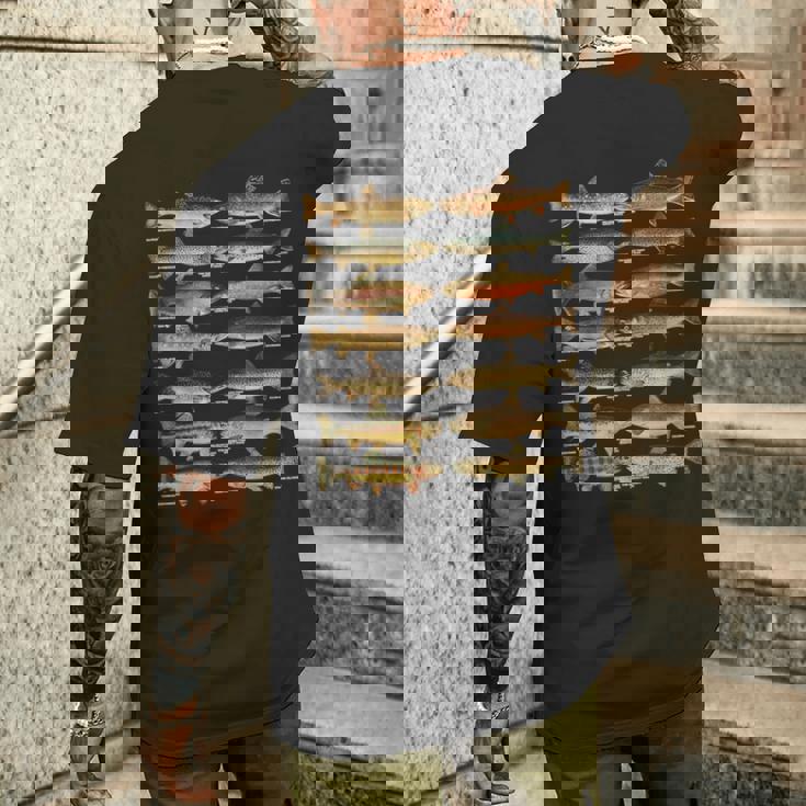 トラウト魚種種釣りギフト メンズTシャツ バックプリント 彼への贈り物