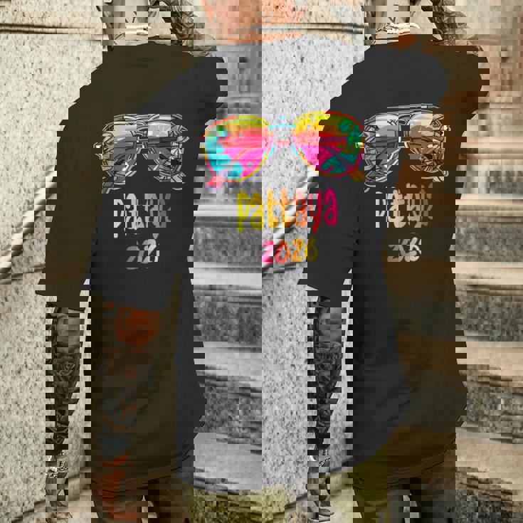 パタヤ 2026 サングラスの服装 パタヤ 2026 メンズTシャツ バックプリント 彼への贈り物