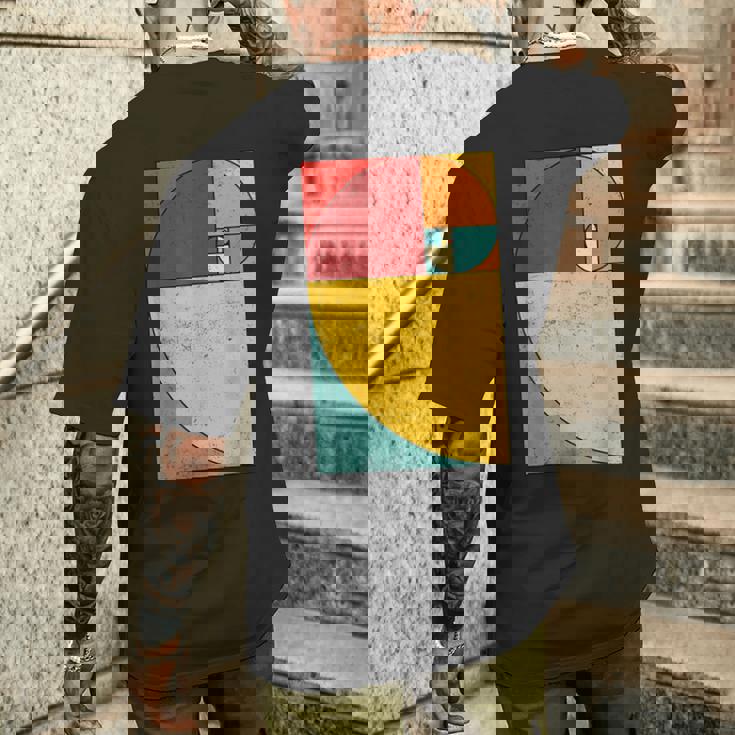 フィボナッチスパイラル幾何学アート メンズTシャツ バックプリント 彼への贈り物