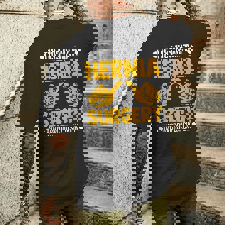 ヘルニア 手術 患者 回復 お見舞い 駄じゃれ メンズTシャツ バックプリント 彼への贈り物