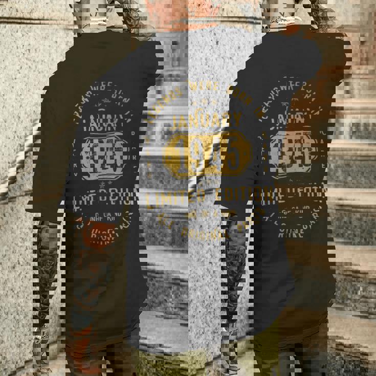 レジェンドは1945年一月生まれ 誕生日 メンズTシャツ バックプリント 彼への贈り物