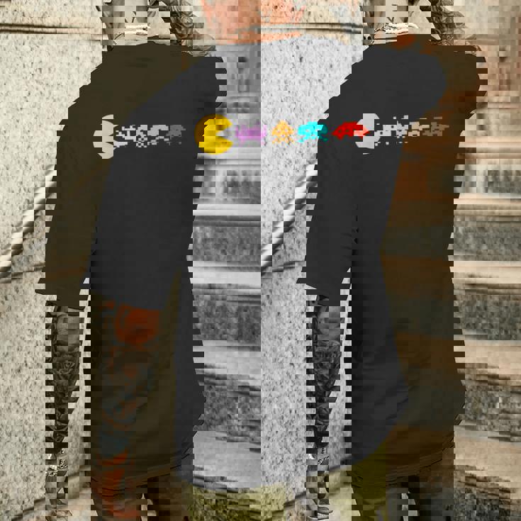 レトロヴィンテージ80年代アーケードゲームインベーダーマッシュアップ メンズTシャツ バックプリント 彼への贈り物