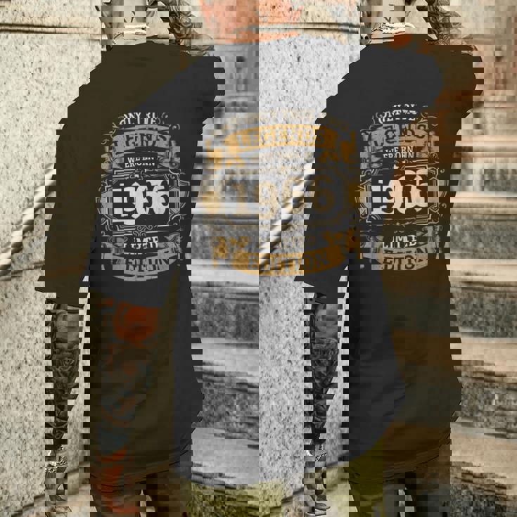 伝説は1966年にヴィンテージ60歳の誕生日に生まれました60歳 メンズTシャツ バックプリント 彼への贈り物