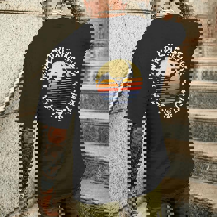 太鼓みつどもえレトロな夕焼け練習用太鼓愛好家へのプレゼント Taiko メンズTシャツ バックプリント 彼への贈り物