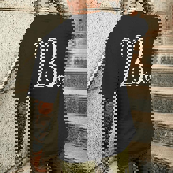 数字23 23歳 23歳 23歳の誕生日 23歳 メンズTシャツ バックプリント 彼への贈り物