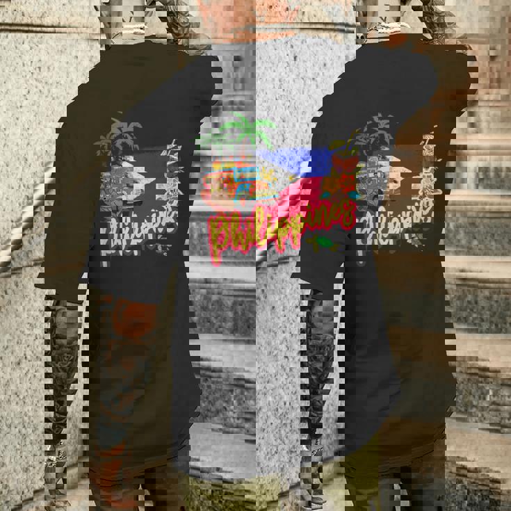 旗のヤシの木のお土産とフィリピンのヴィンテージメガネザル メンズTシャツ バックプリント 彼への贈り物