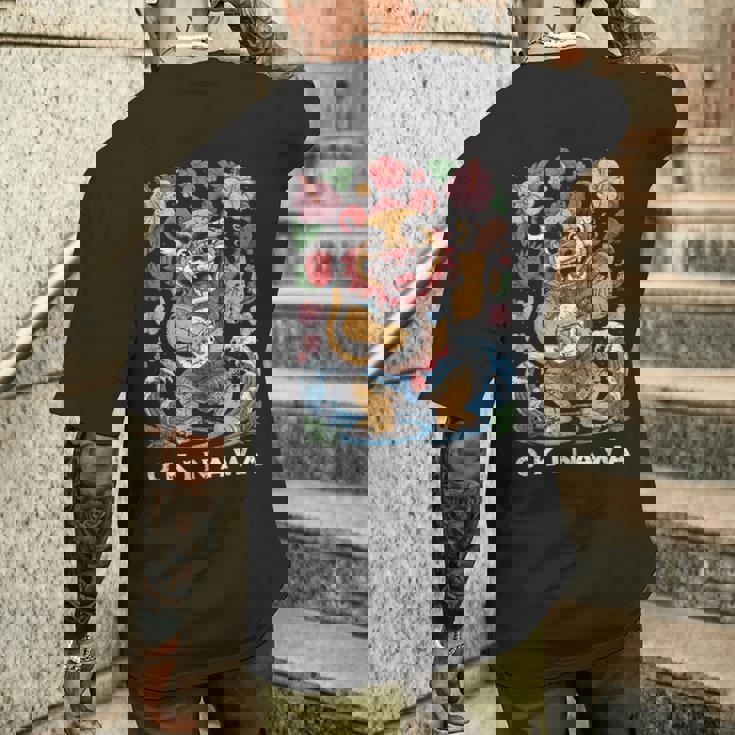 沖縄シーサーガーディアンライオン日本民俗土産デザイン メンズTシャツ バックプリント 彼への贈り物