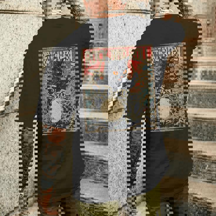 猫 演奏 ドラム ロック オン ヴィンテージ ロック ドラマー 猫 メンズTシャツ バックプリント 彼への贈り物