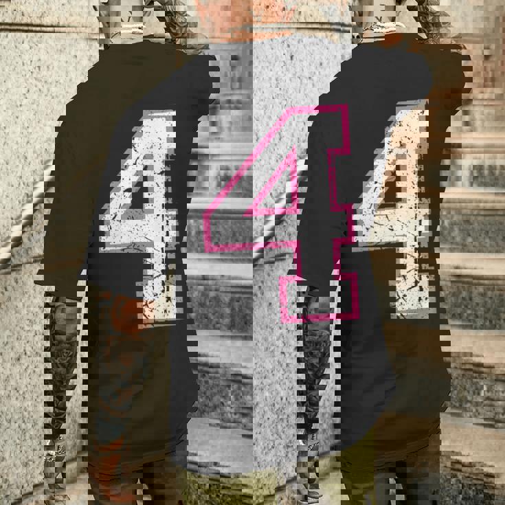 番号 4 ピンクのお気に入りの番号 メンズTシャツ バックプリント 彼への贈り物