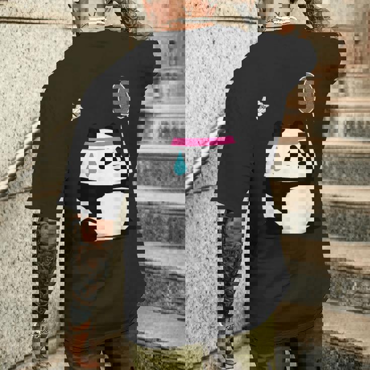 疲れきったバドミントンパンダ 面白いかわいいシャトルコック動物 メンズTシャツ バックプリント 彼への贈り物