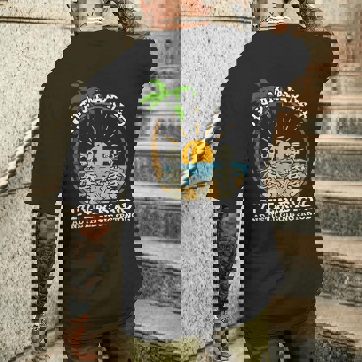 結婚記念日 カップル 結婚17年前 スケルトン メンズTシャツ バックプリント 彼への贈り物