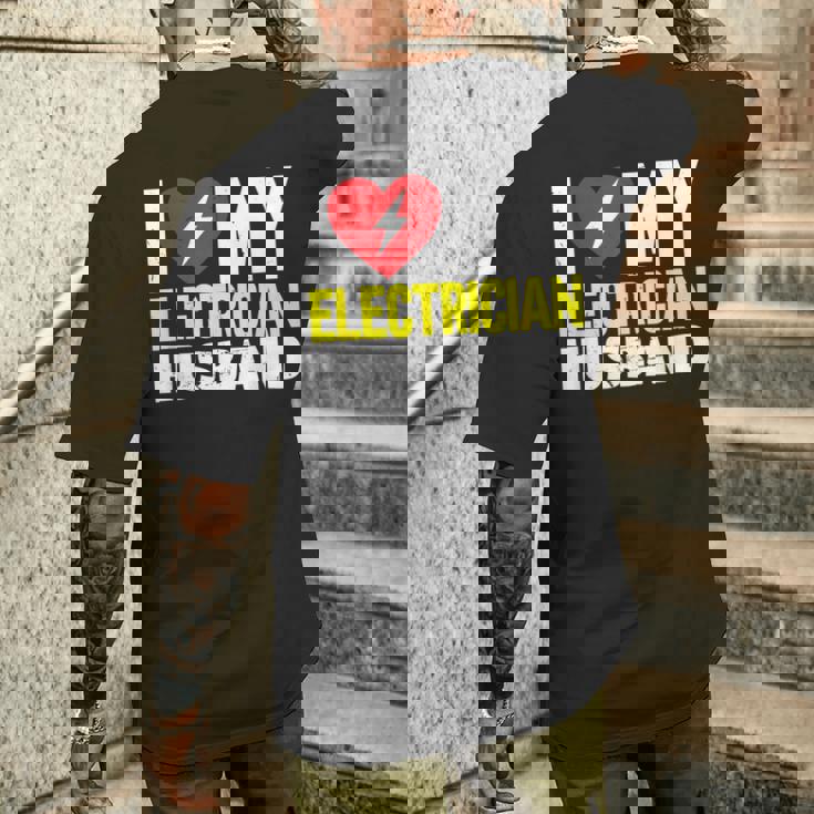 電気技師の夫が大好き メンズTシャツ バックプリント 彼への贈り物