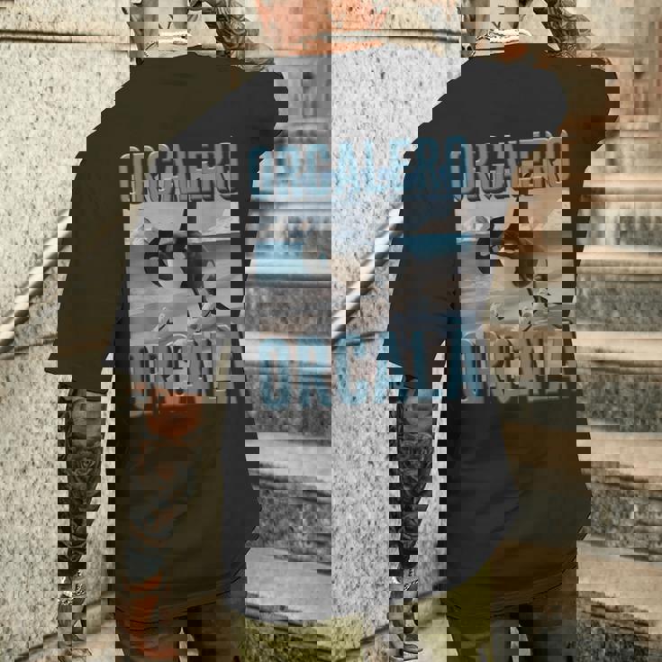 面白い Ai生成 モンスター 流行 オルカレロ オルカラ オルカ メンズTシャツ バックプリント 彼への贈り物