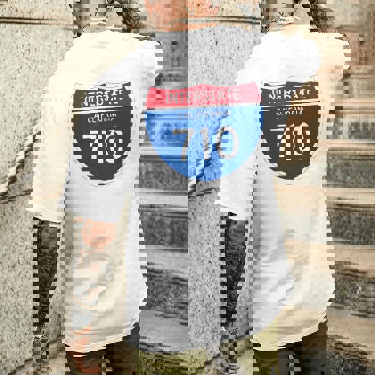 Interstate 710 California メンズTシャツ バックプリント 彼への贈り物