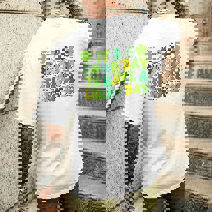 It's A Good Day To Have Luckyt Patrick Day シャムロック アイリッシュ メンズTシャツ バックプリント 彼への贈り物