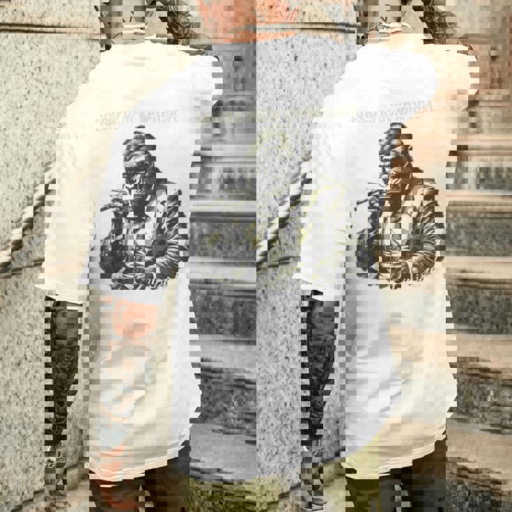 ボスゴリラ ビジネスユーモア アルファなリーダー メンズTシャツ バックプリント 彼への贈り物