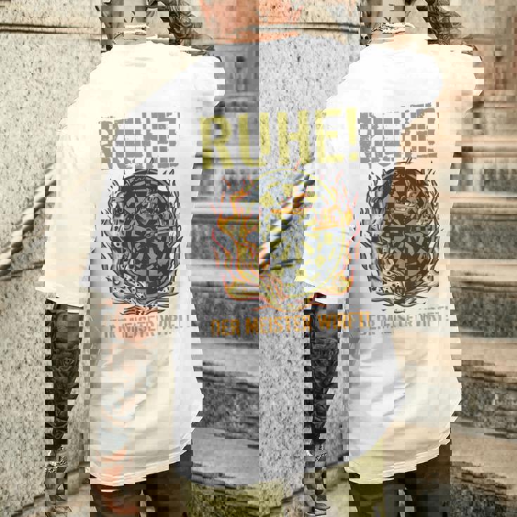 メンズ マスタースローダーツとダーツプレーヤーのバックプリント残り メンズTシャツ バックプリント 彼への贈り物