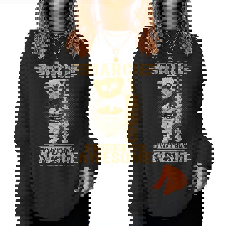 3月 68歳の誕生日 男性 女性 1958年 素晴らしいテディベア レディーススウェットシャツ