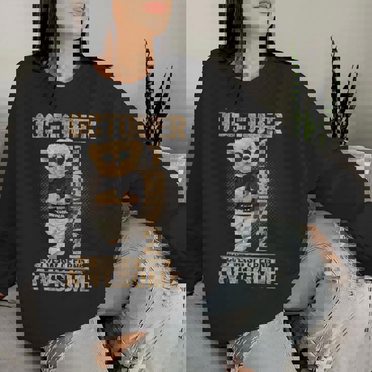 1972年10月53歳の誕生日男性と女性のための素晴らしいテディベア レディーススウェットシャツ 彼女への贈り物