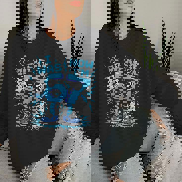 I Was 6 Now I'm 7 67 7歳の誕生日 女の子 男の子 レディーススウェットシャツ 彼女への贈り物