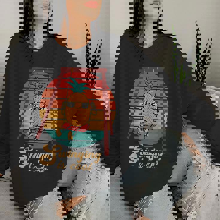 スイング パイナップル スイング クール 面白い フルーツ 男性 女性 子供 Pineapple レディーススウェットシャツ 彼女への贈り物