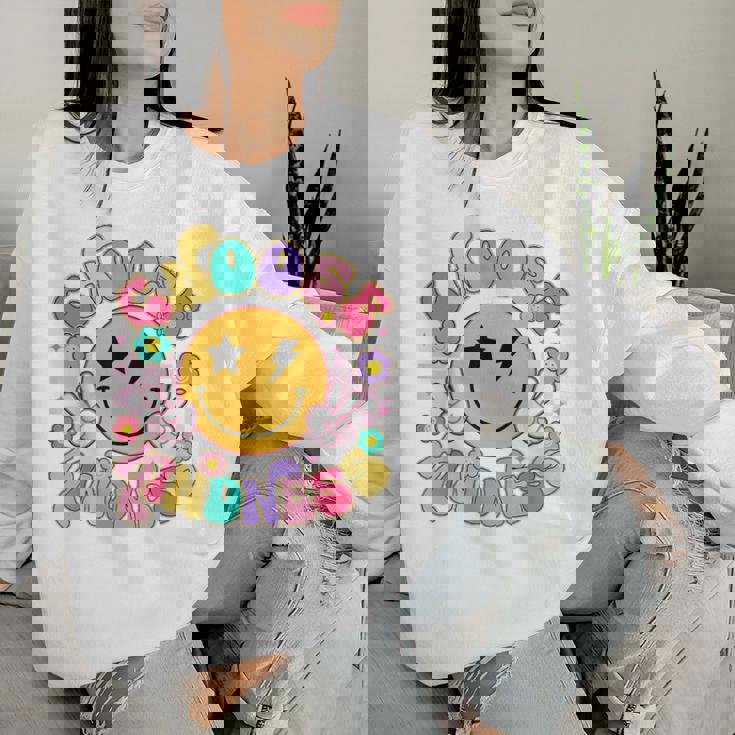 Cute Choose Kindness Groovy Smile Face Inspirational Be Kind Women Sweatshirt Gifts for Her