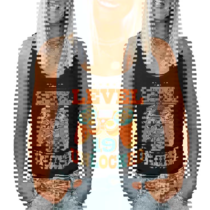 19歳の誕生日プレゼント 19歳 男性と女性、ビデオゲーム 2002年生まれ レディースタンクトップ