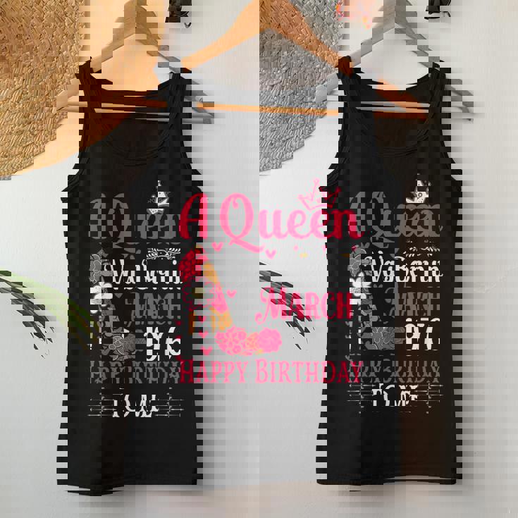49歳の誕生日 ハイヒール A Queen Was Born In 3月 1976 レディースタンクトップ 面白い贈り物