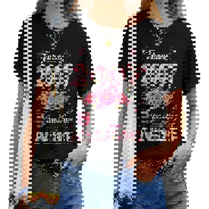 19歳 2007年2月 花柄 19歳 誕生日 男性 女性 レディースTシャツ