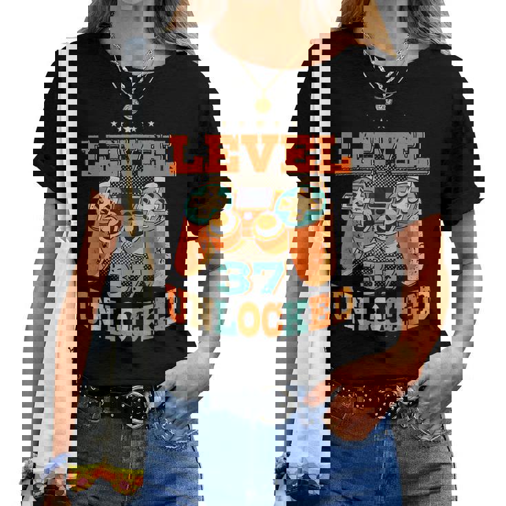 37歳の誕生日プレゼント 37歳 男性と女性、ビデオゲーム 1984年生まれ レディースTシャツ