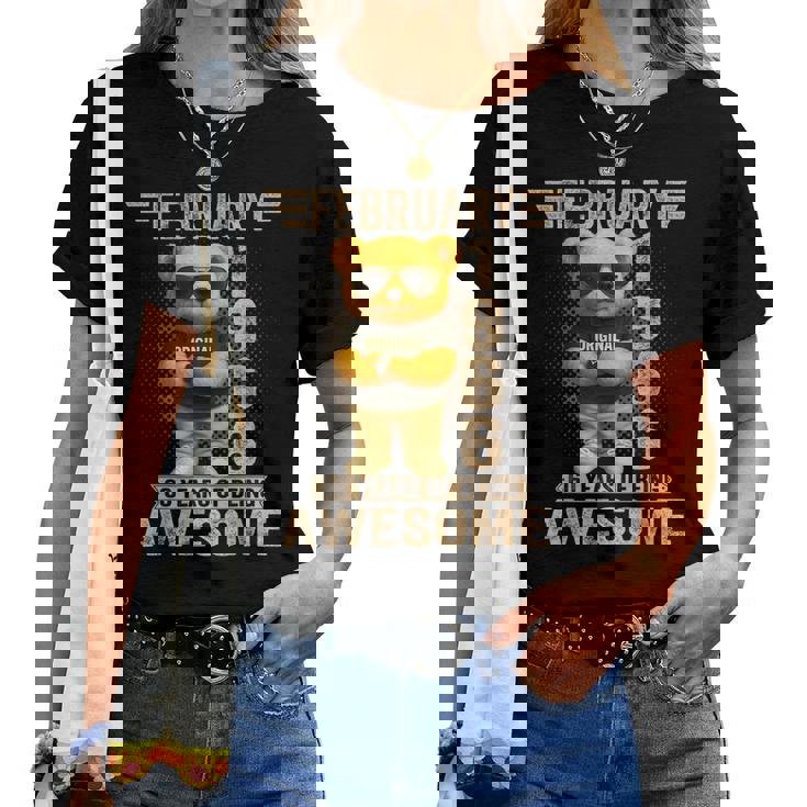 60歳 1966年2月 テディベア 60歳 誕生日 男性 女性 レディースTシャツ