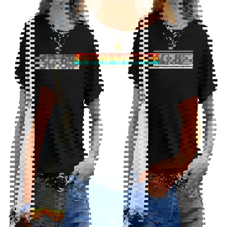 Retro Gigiibes 面白くてかわいいギフト レディースTシャツ